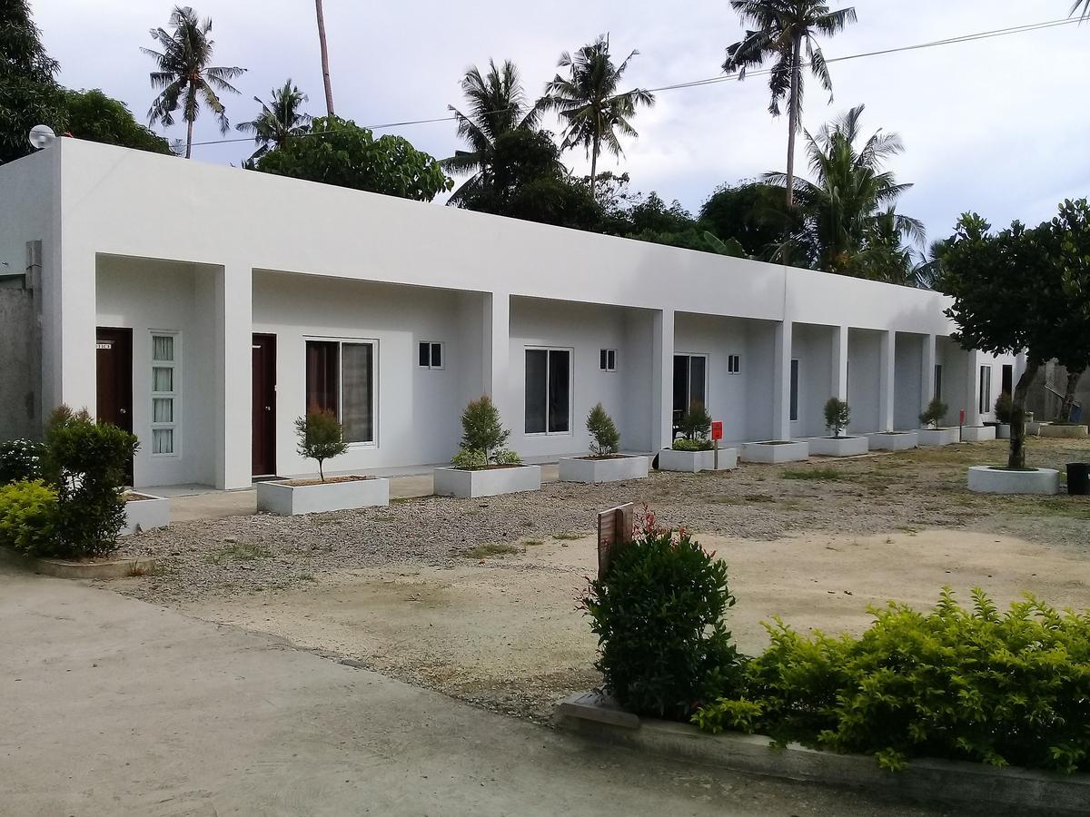 Sergi'S Resort And Hotel Palompon Экстерьер фото